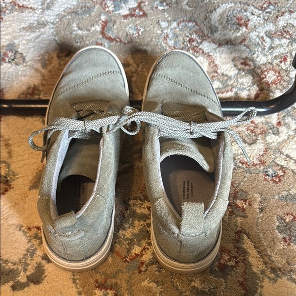 Toms ‘Riley’ Shoes - Picture 4 of 8